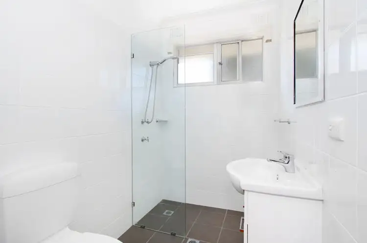Fifth view of Homely unit listing, 1/247 Goonoo Goonoo Road, Tamworth NSW 2340