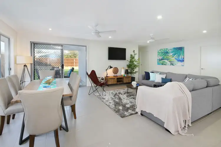 2 Macleay Court, Meridan Plains QLD 4551