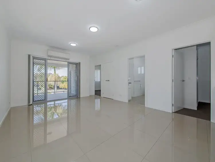 Second view of Homely unit listing, 6/12 Drayton Terrace, Wynnum QLD 4178