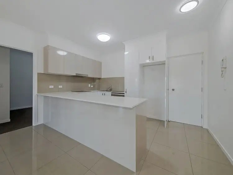 Fourth view of Homely unit listing, 6/12 Drayton Terrace, Wynnum QLD 4178