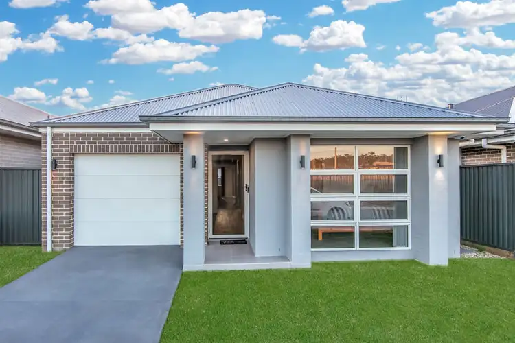 16 Winter Street, Denham Court NSW 2565