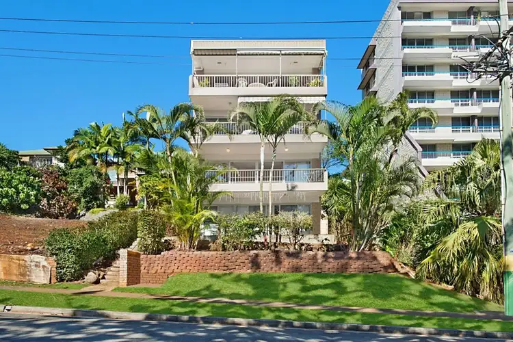 Main view of Homely unit listing, 2/20 Boundary Street, Rainbow Bay QLD 4225