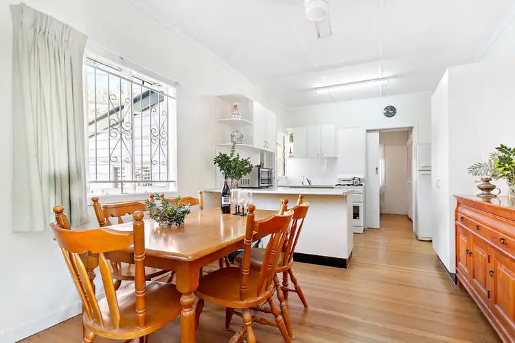 228 Kitchener Road, Stafford Heights QLD 4053