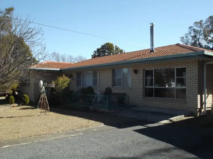 Main view of Homely house listing, 2 Francis Street, Stanthorpe QLD 4380