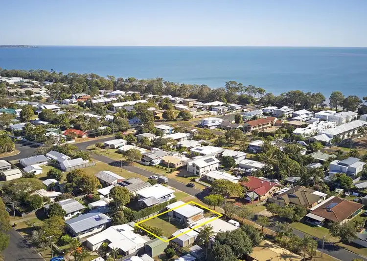 131 Cunningham Street, Urangan QLD 4655