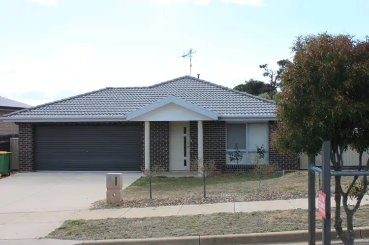 30 Nicholls Drive, Yass NSW 2582