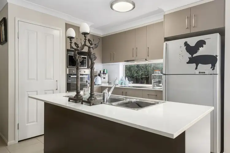 Fourth view of Homely unit listing, 2/7 Sunning Street, Kearneys Spring QLD 4350