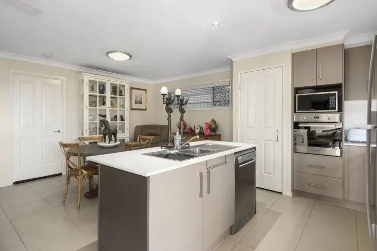Fifth view of Homely unit listing, 2/7 Sunning Street, Kearneys Spring QLD 4350