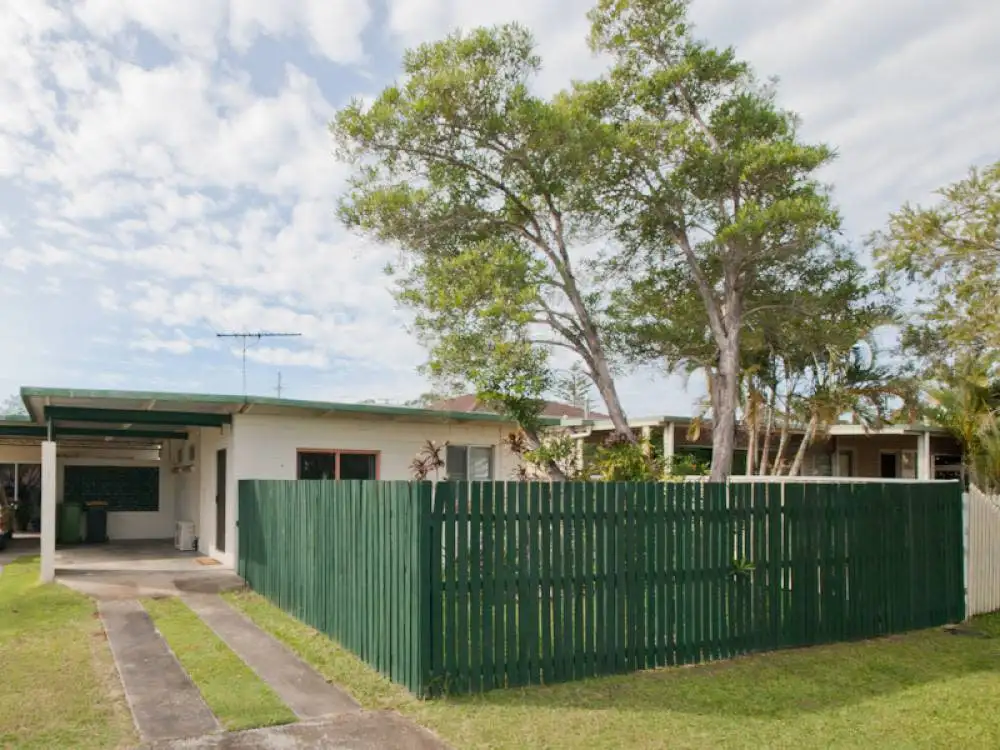 Main view of Homely unit listing, 1/4 Longland Street, Redcliffe QLD 4020