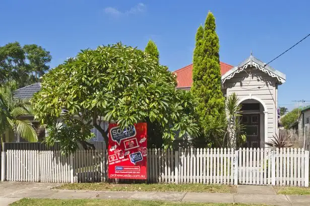 27 Hewison Street - OLD, Tighes Hill NSW 2297