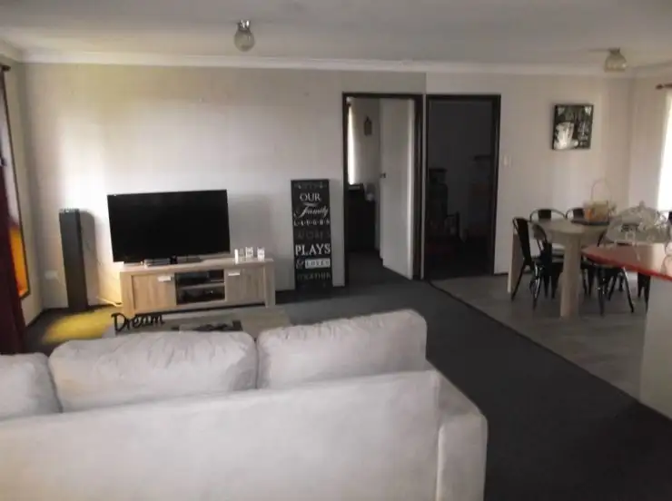 Fourth view of Homely retirement listing, 5 Wattle Court, Stanthorpe QLD 4380