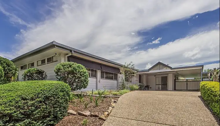 41 Emblem St, Jamboree Heights QLD 4074