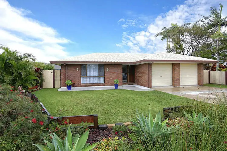 15 Carter Court, Sandstone Point QLD 4511