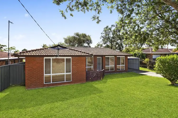 24 White Swan Avenue, Blue Haven NSW 2262