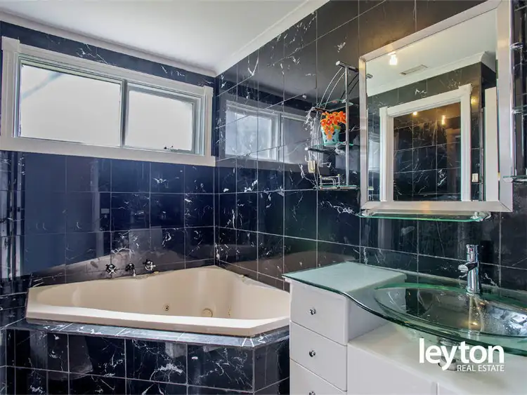 Fifth view of Homely house listing, 11 Bemersyde Drive, Berwick VIC 3806