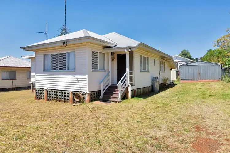 34 Elizabeth St, South Toowoomba QLD 4350