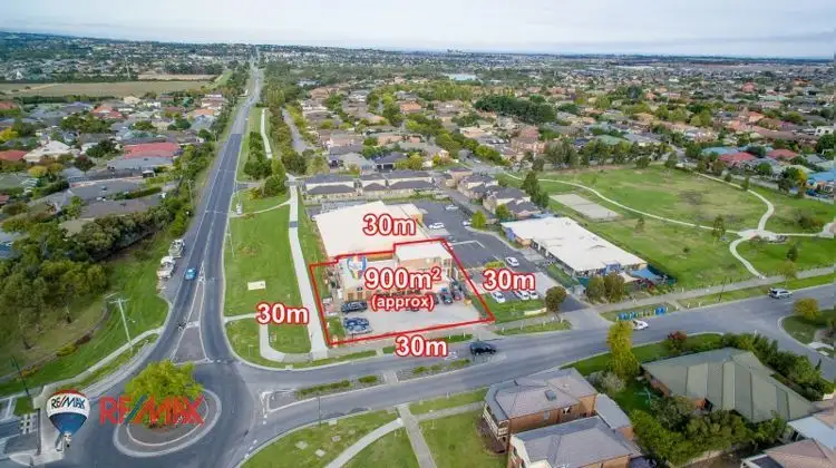 2 The Avenue, Narre Warren South VIC 3805