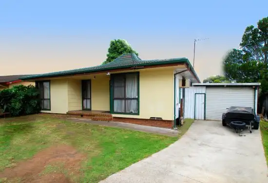 9 Glenora Place, Koonawarra NSW 2530