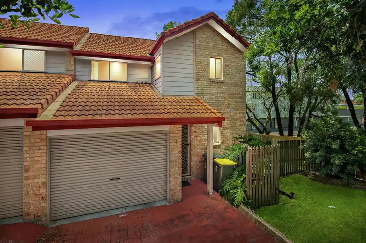 Main view of Homely unit listing, 4/27 Clyde Road, Herston QLD 4006