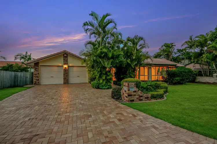 19 Jacaranda Place, Eight Mile Plains QLD 4113