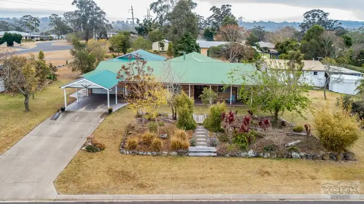 3 Merlin Court, Preston QLD 4352