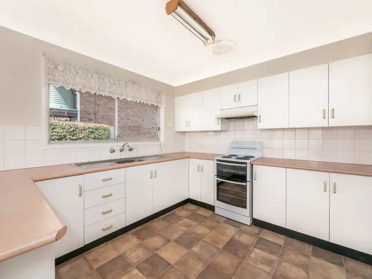 11 Sunset Avenue, Armidale NSW 2350