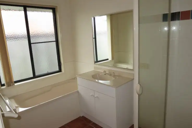 Fifth view of Homely house listing, 10. Bensley Pl, Riverhills QLD 4074