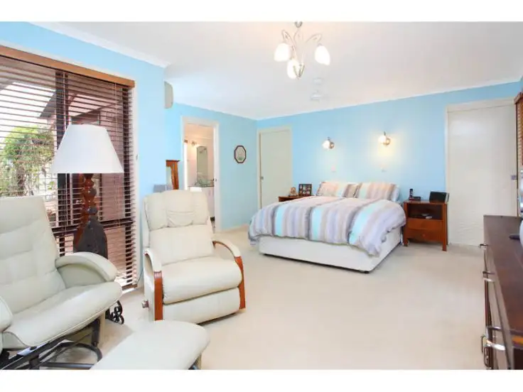 Seventh view of Homely house listing, 33 Marmindie St, Chapel Hill QLD 4069