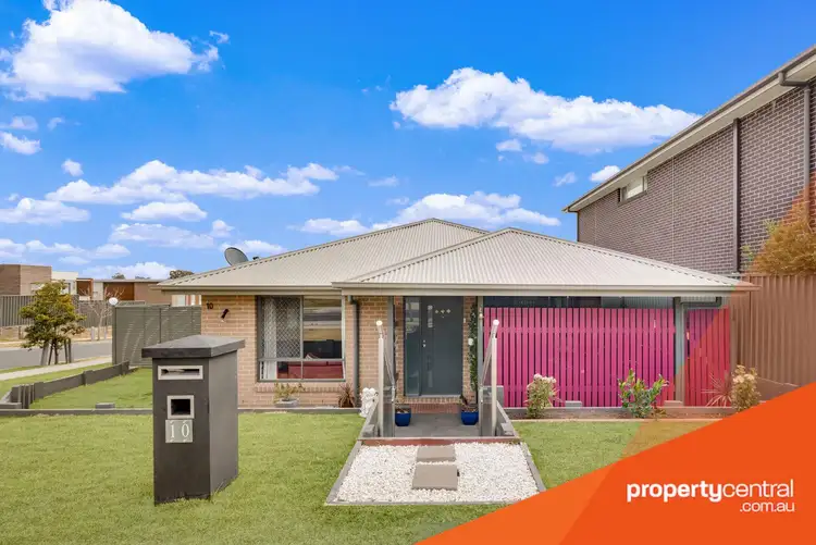 10 Glenmore Ridge Drive, Glenmore Park NSW 2745