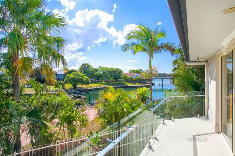 1/19 Laburnum Crescent, Noosaville QLD 4566