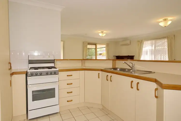 Sixth view of Homely unit listing, 4/77 Ronald Street, Wynnum QLD 4178