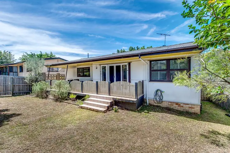 95 Mawson Street, Stafford Heights QLD 4053