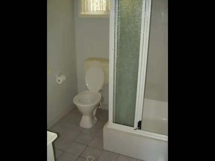 Fifth view of Homely townhouse listing, 4/15 Ann Street, Gladstone Central QLD 4680