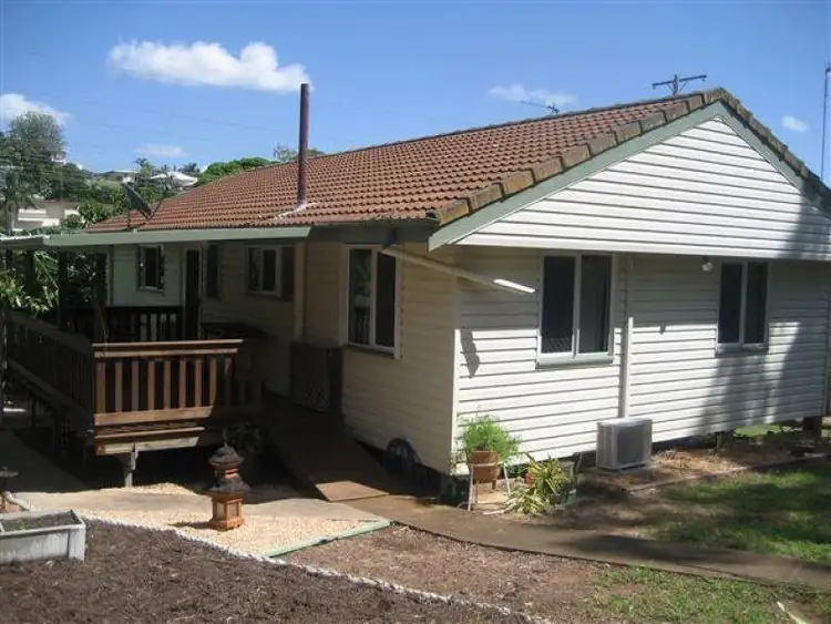 24 Charles Street, West Gladstone QLD 4680