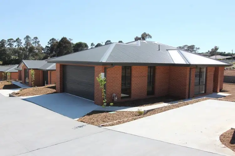 16 Morton Avenue, Yass NSW 2582