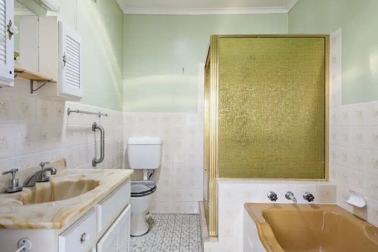 Fifth view of Homely house listing, 2 Rowley Street, Seven Hills NSW 2147