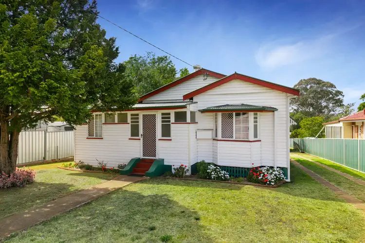 16 Helen Street, Newtown QLD 4350