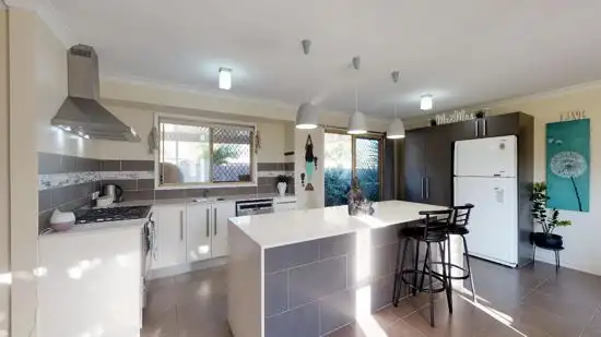 17 FERNLEA CT, Caboolture QLD 4510