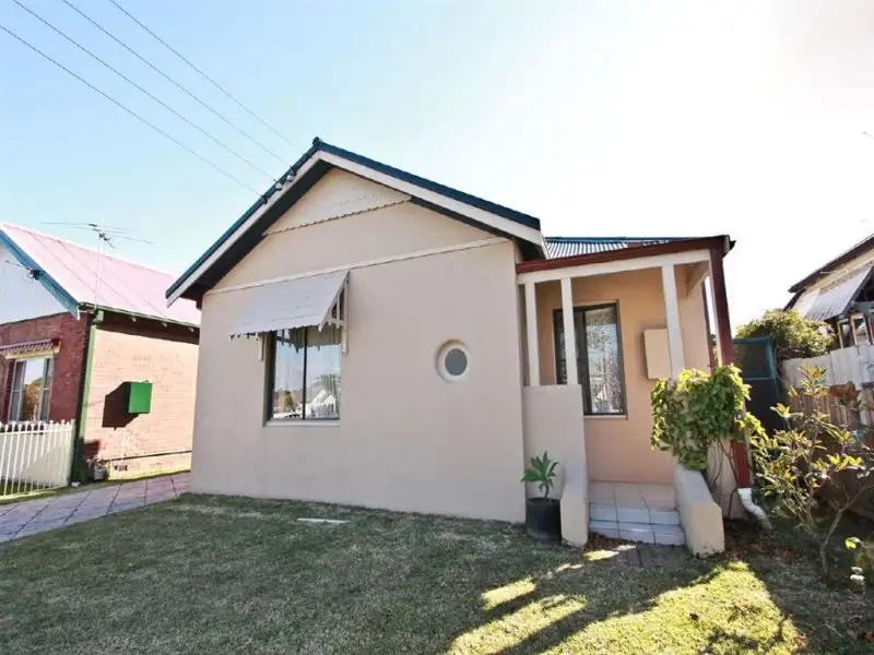 Main view of Homely house listing, 96 Silsoe Street, Mayfield NSW 2304
