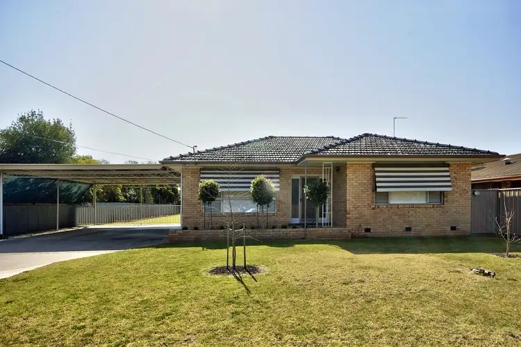 247 River St, Deniliquin NSW 2710