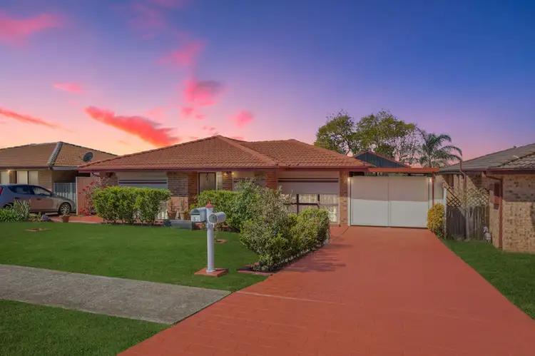 32 Aquilina Drive, Plumpton NSW 2761