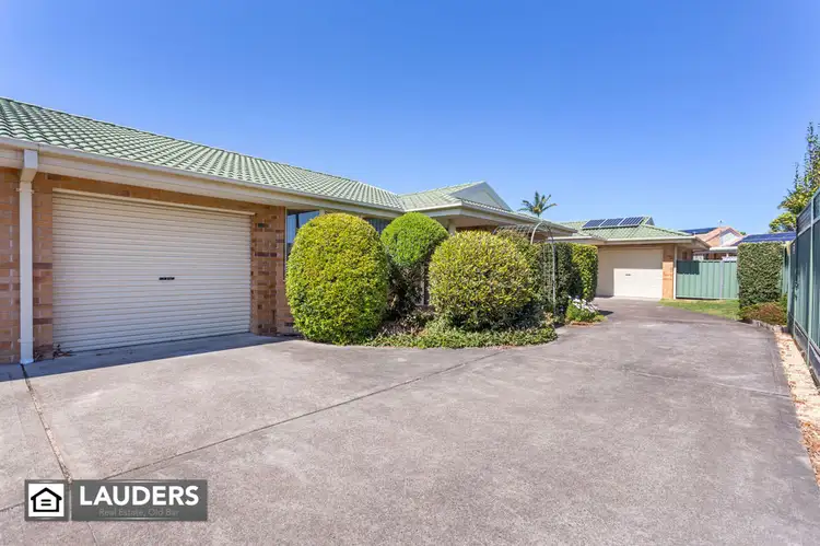 2/76 Old Bar Road, Old Bar NSW 2430