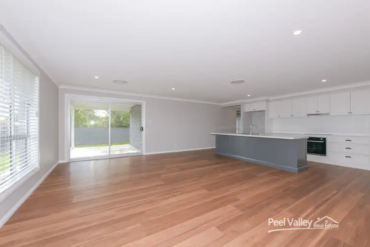 Fourth view of Homely villa listing, 3B/3-5 Carmichael Avenue East, Tamworth NSW 2340