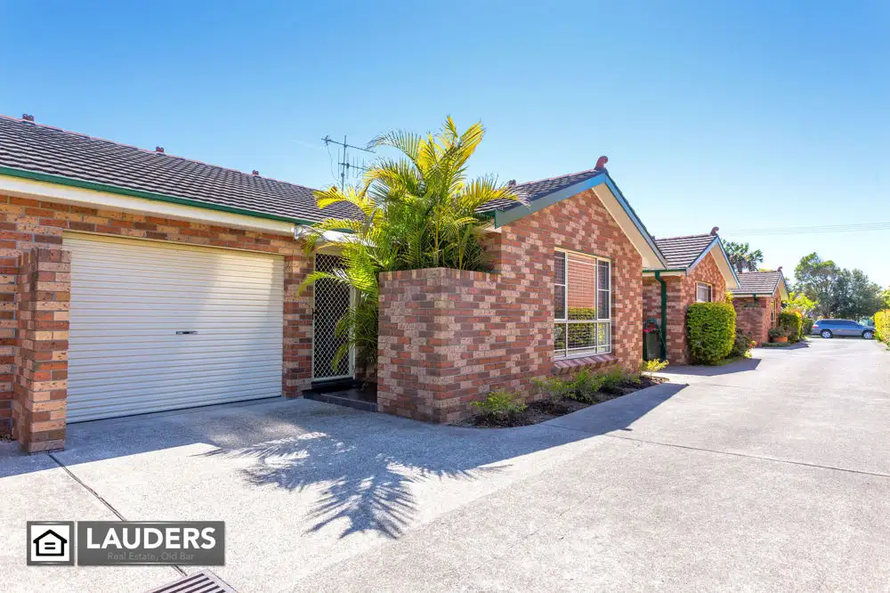 Main view of Homely villa listing, 3/34 Old Bar Road, Old Bar NSW 2430