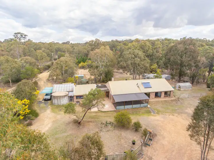 42 Kendall Road, Armidale NSW 2350
