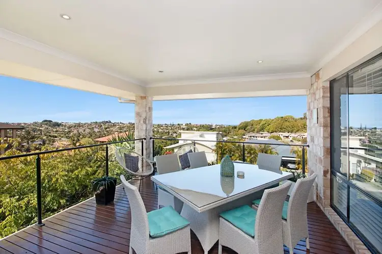 6 Mourne Terrace, Banora Point NSW 2486