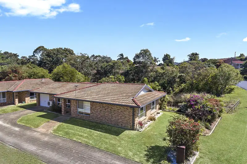 Main view of Homely villa listing, 1/8 Griffith Avenue, Coffs Harbour NSW 2450