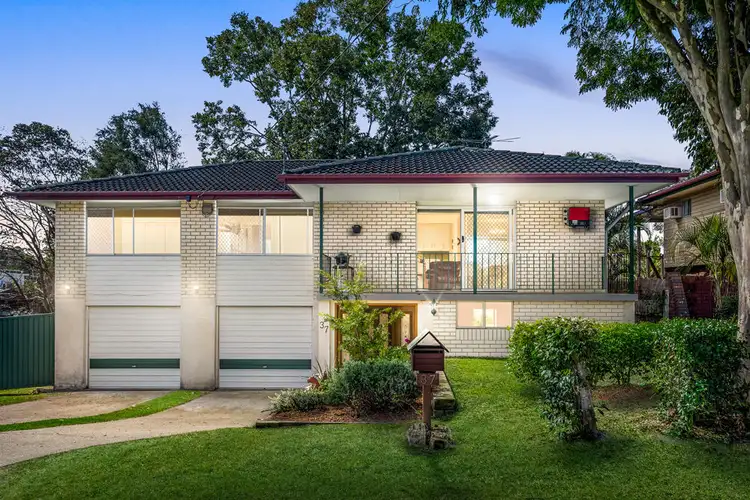 37 Caesar Road, Ferny Hills QLD 4055