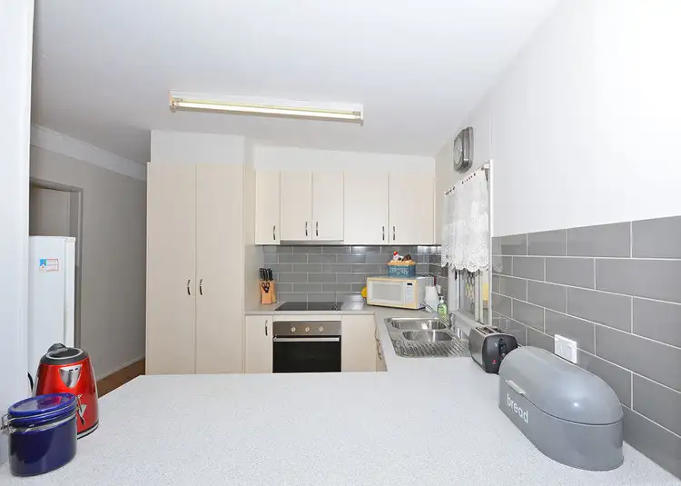 Sixth view of Homely house listing, 18 Kehlet Street, Point Vernon QLD 4655