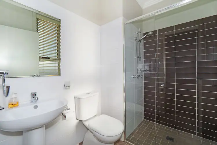 Fifth view of Homely townhouse listing, 6/79 Woodpark Road, Woodpark NSW 2164